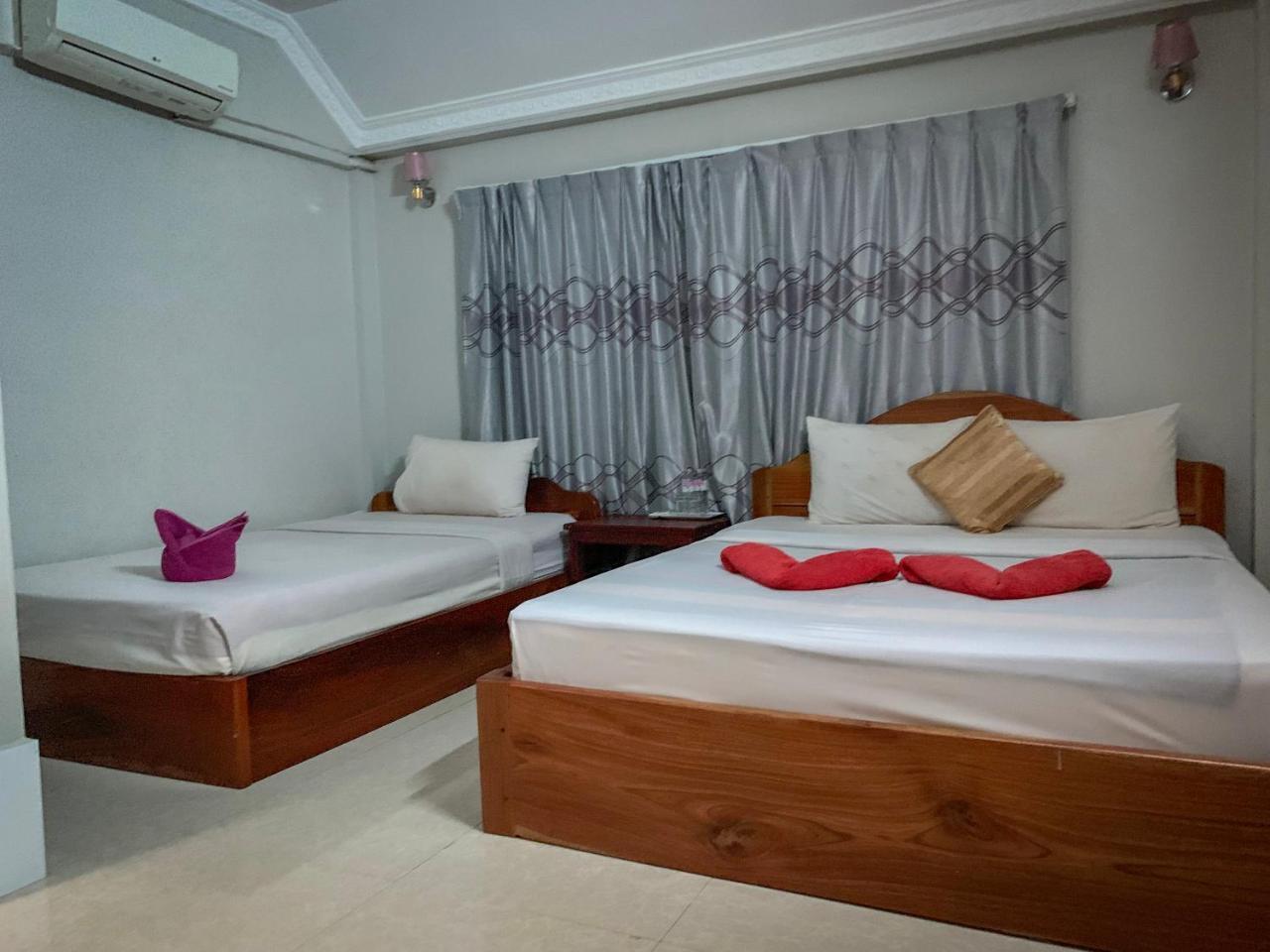 Damnak Riverside Villa Sziemreap Kültér fotó