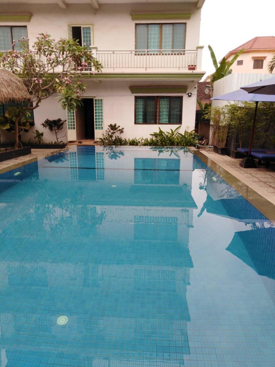 Damnak Riverside Villa Sziemreap Kültér fotó